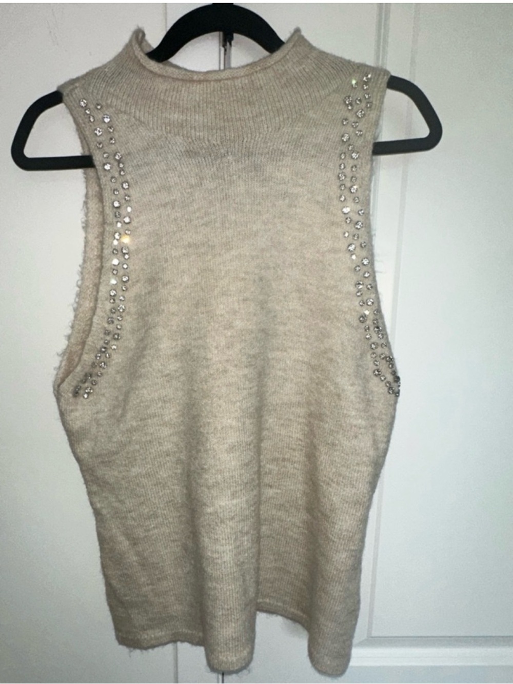 Anthropologie Cream Pearl
Embellished Mock Neck Sweater
Tank | XL | Knit - Picture 5 of 8